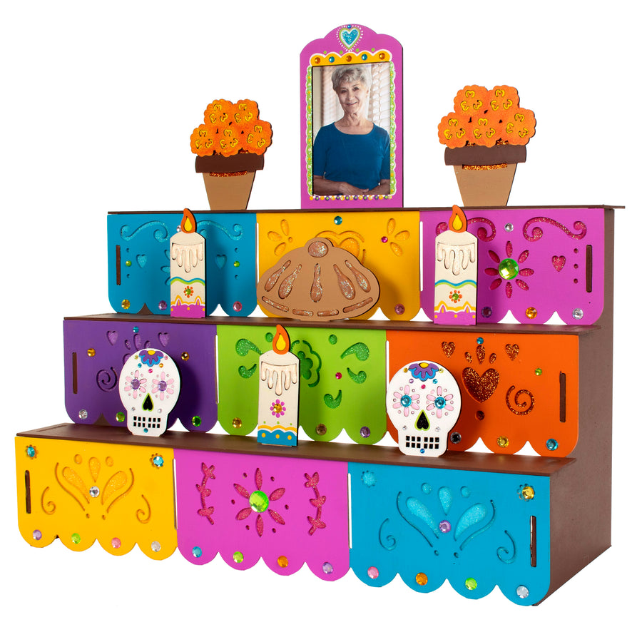 Art.10683 Altar De Muertos Con figuras 50x50x21cm 1pz