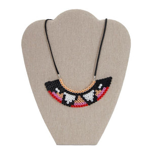 Collar Con Cuenta De Tubitos Negro