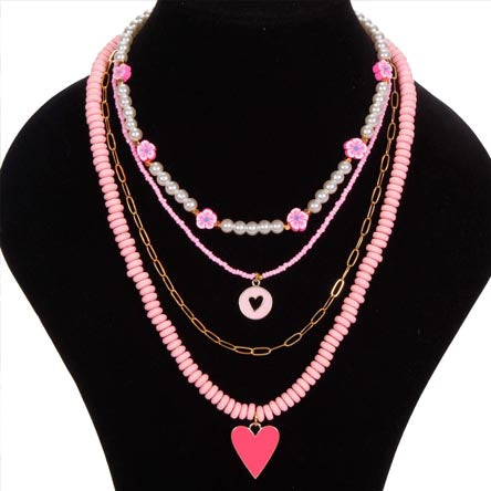 Collar Con Corazones Rosas