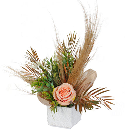 Arreglo Con Maceta Y Flor De Pampa