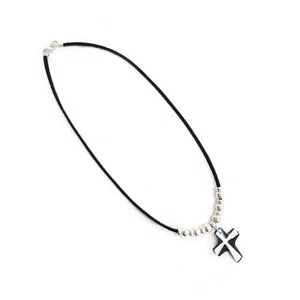 Collar Negro-Plata C/ Cruz